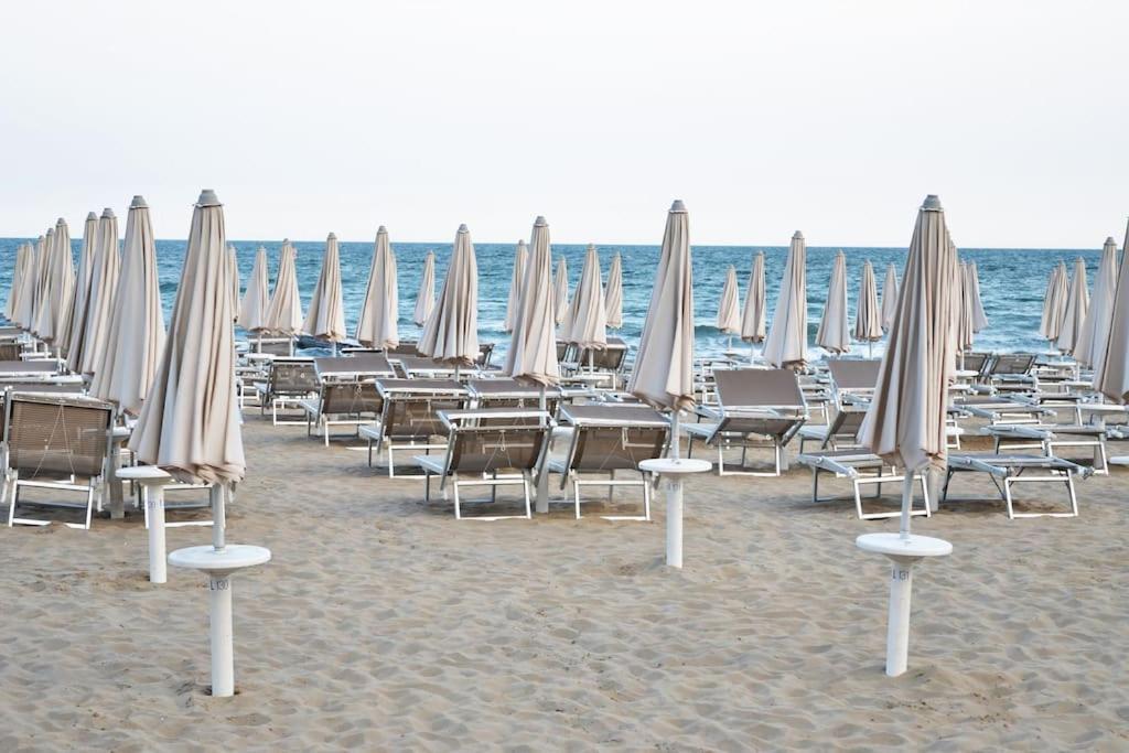 Piazza Nember Attico Con Vista Mare Apartment Lido di Jesolo Exterior photo